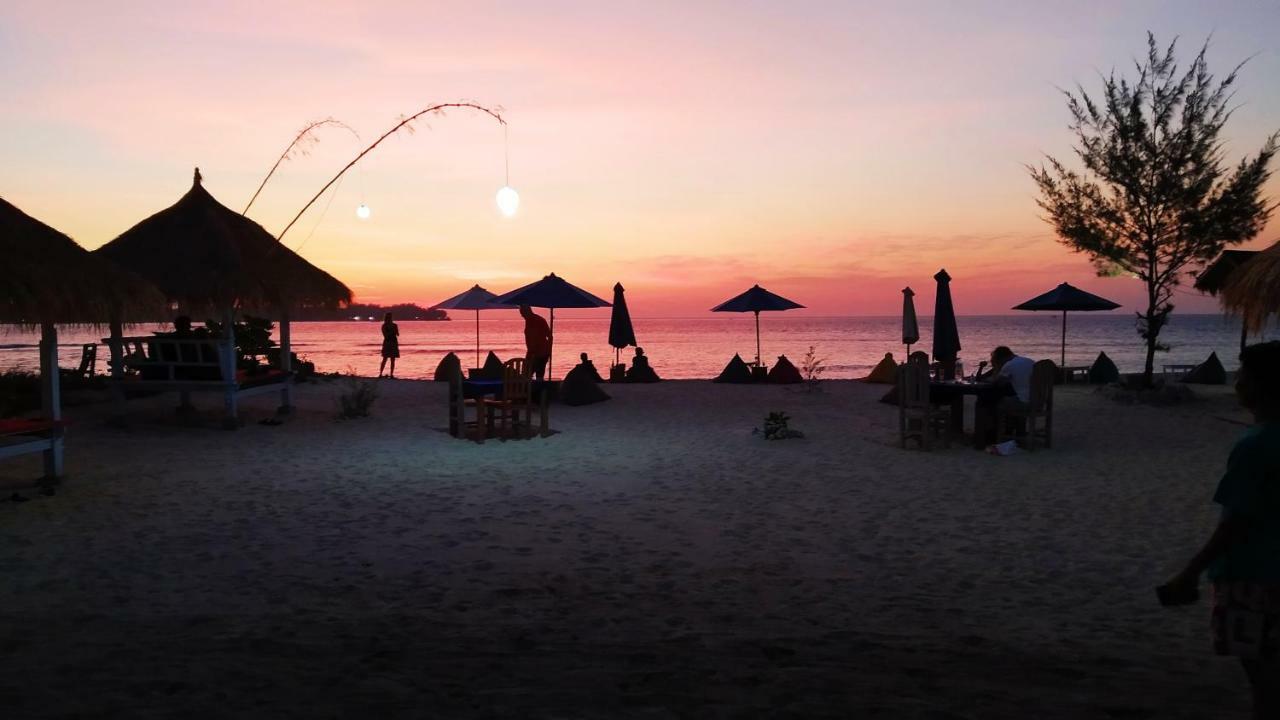 Sunset Beach Bungalow غيلي مينو المظهر الخارجي الصورة