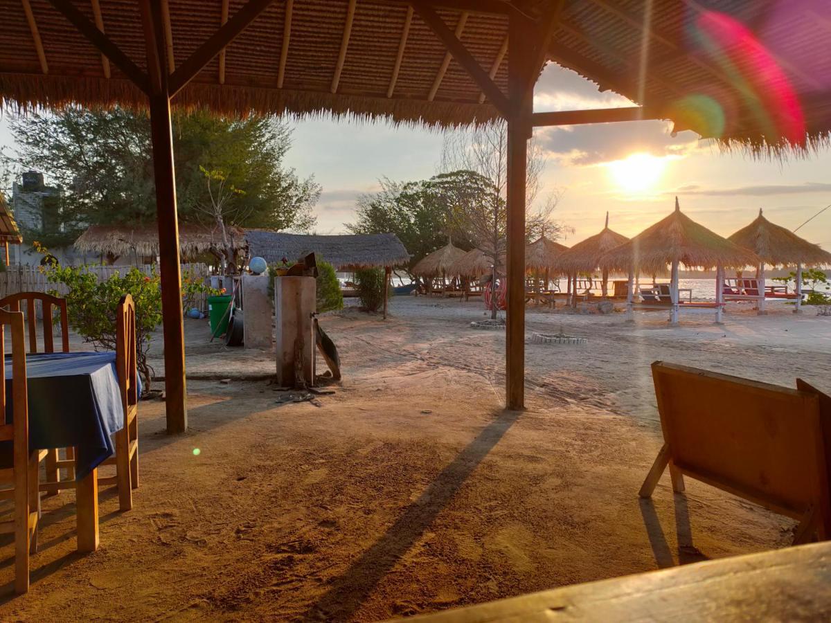 Sunset Beach Bungalow غيلي مينو المظهر الخارجي الصورة